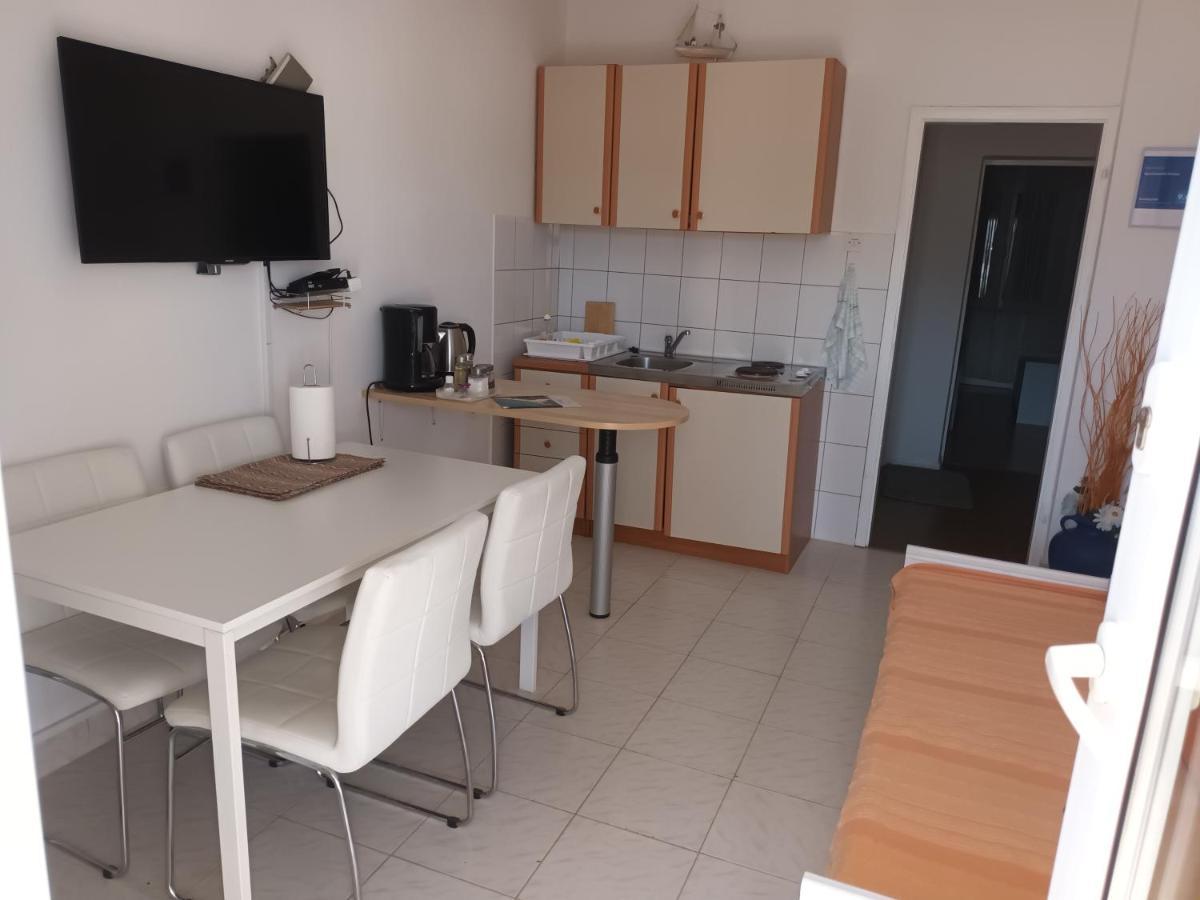Apartments Verica Pag Town Exterior photo